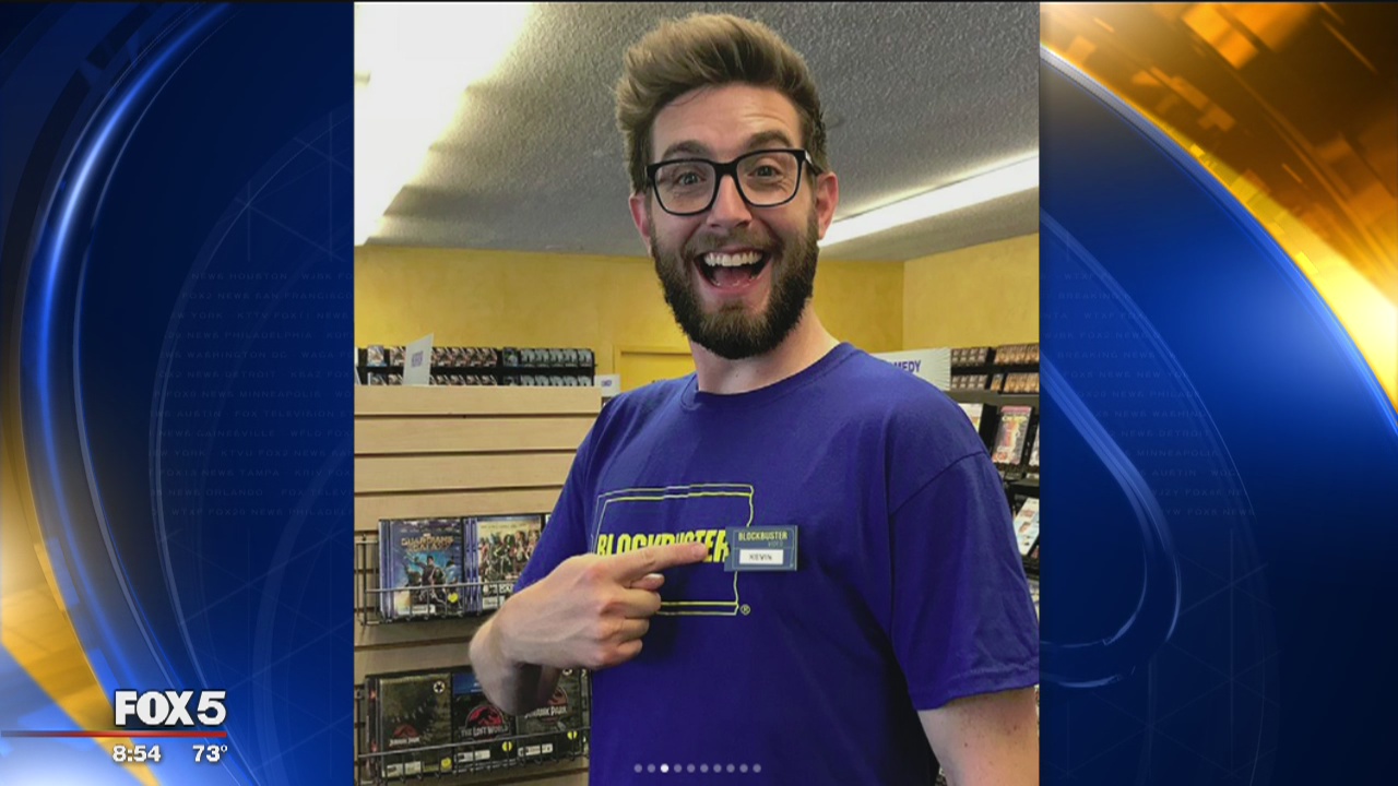 The Last Blockbuster: Kevin visits last Blockbuster in America!