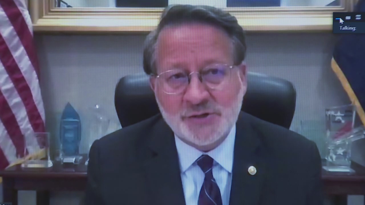 Sen. Gary Peters champions Strong Communities Act for policing reform