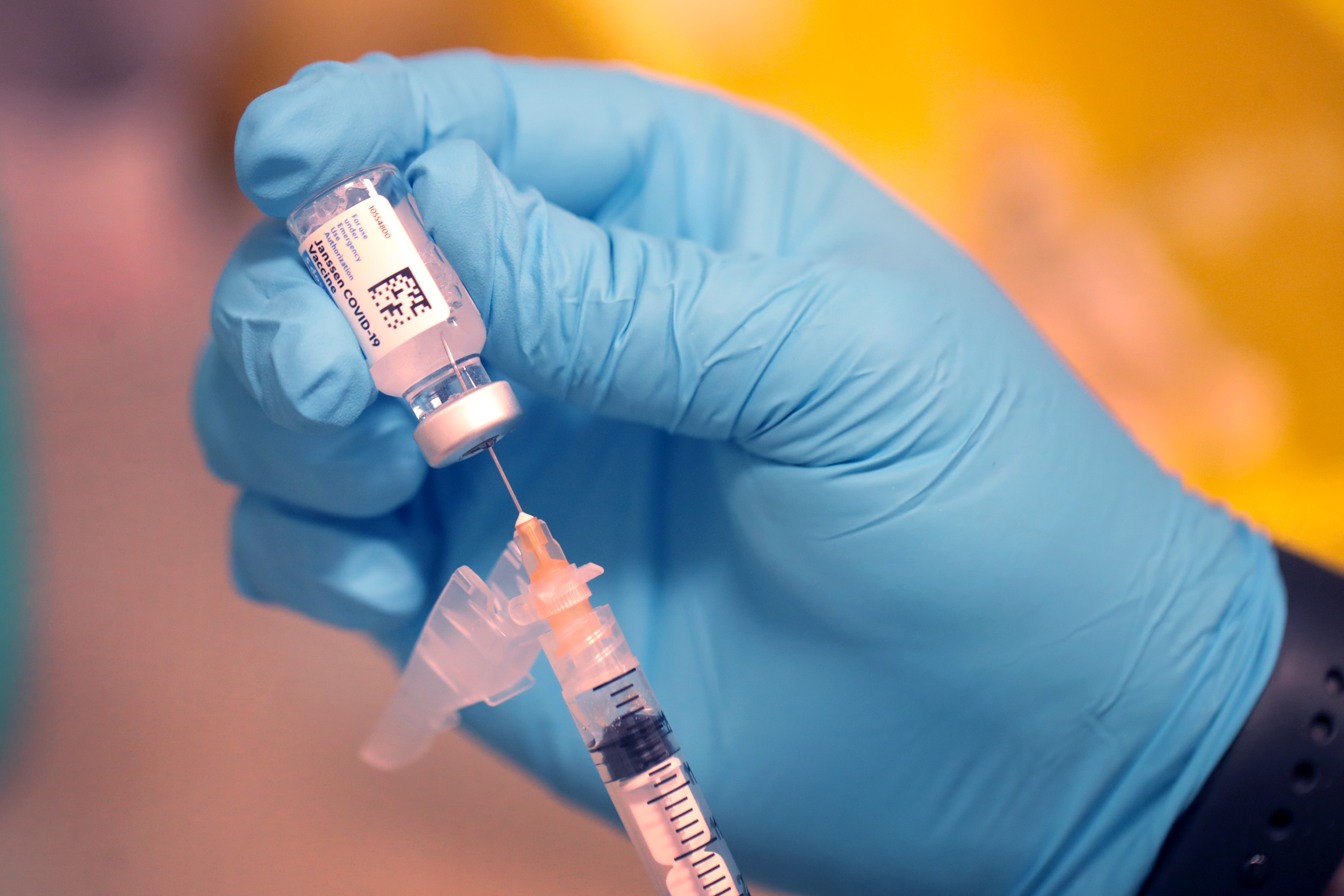 COVID-19 vaccine standby list: Website sends alert on unused doses