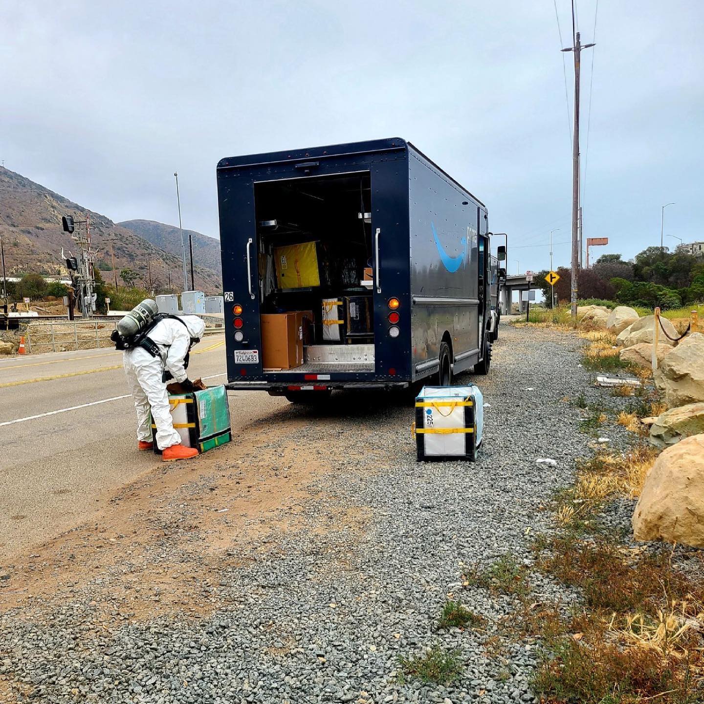 Spilled liquid fabric softener prompts hazmat situation on California highway