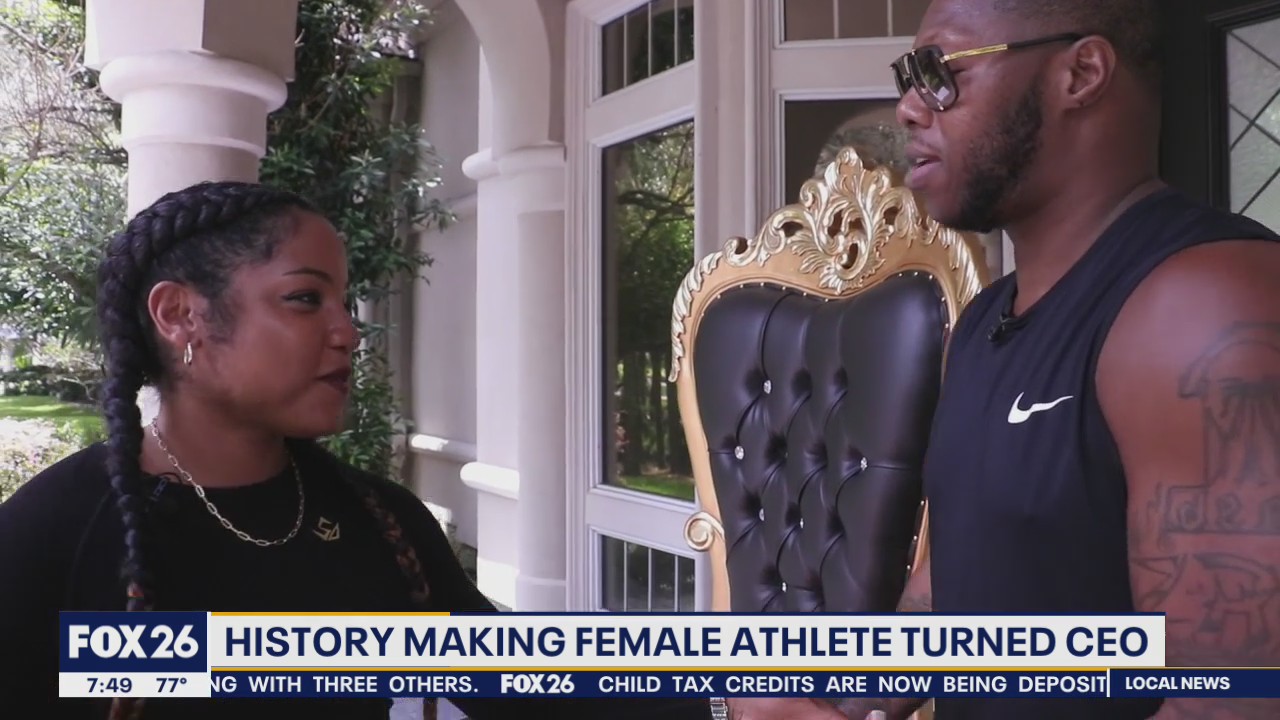 Trailblazer Santia Deck returns to Houston for surprise deliveries