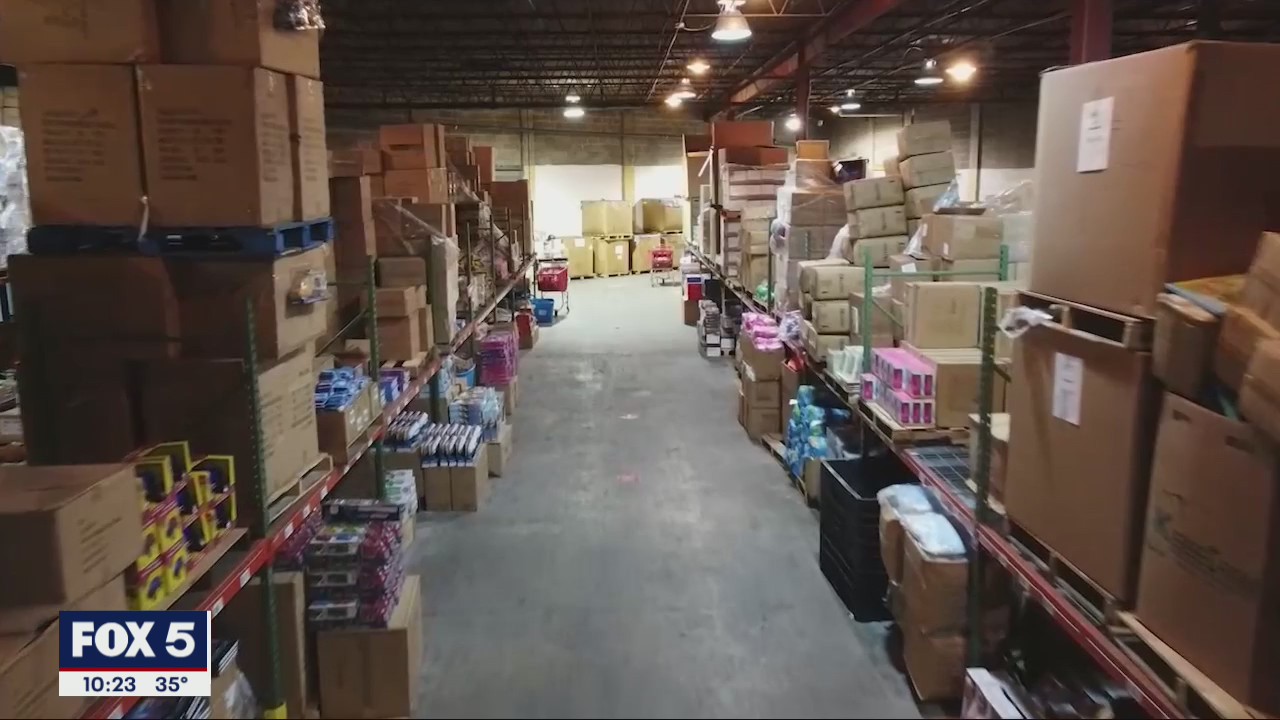 Non-profits find new ways to spread holiday cheer