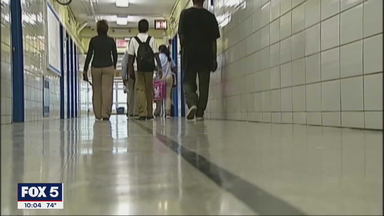 Family, students speak out after viral photo of Georgia high school