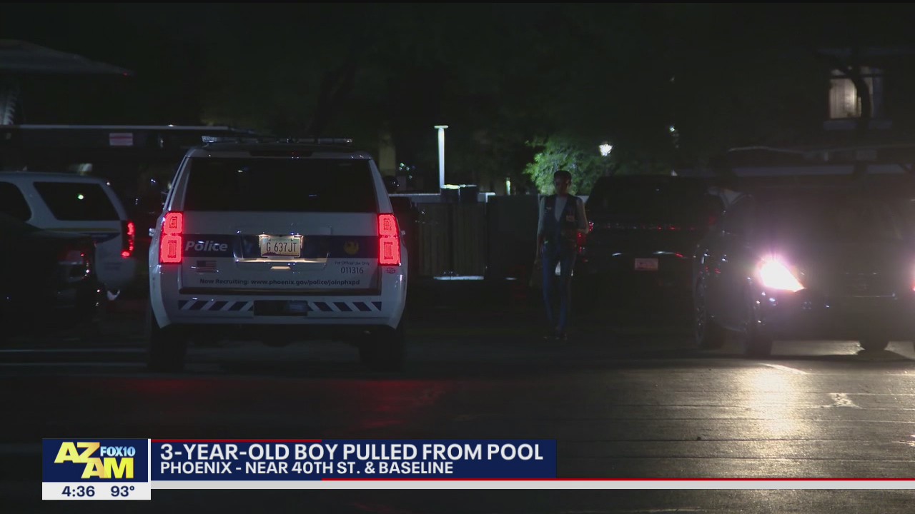 3-year-old boy in extremely critical condition after being pulled from South Phoenix pool