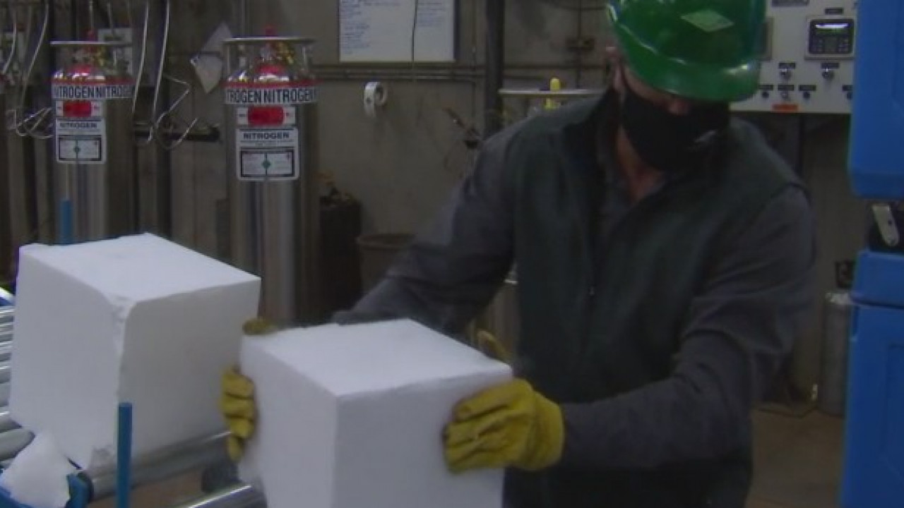 Dry ice business ramps up as coronavirus vaccine rolls out