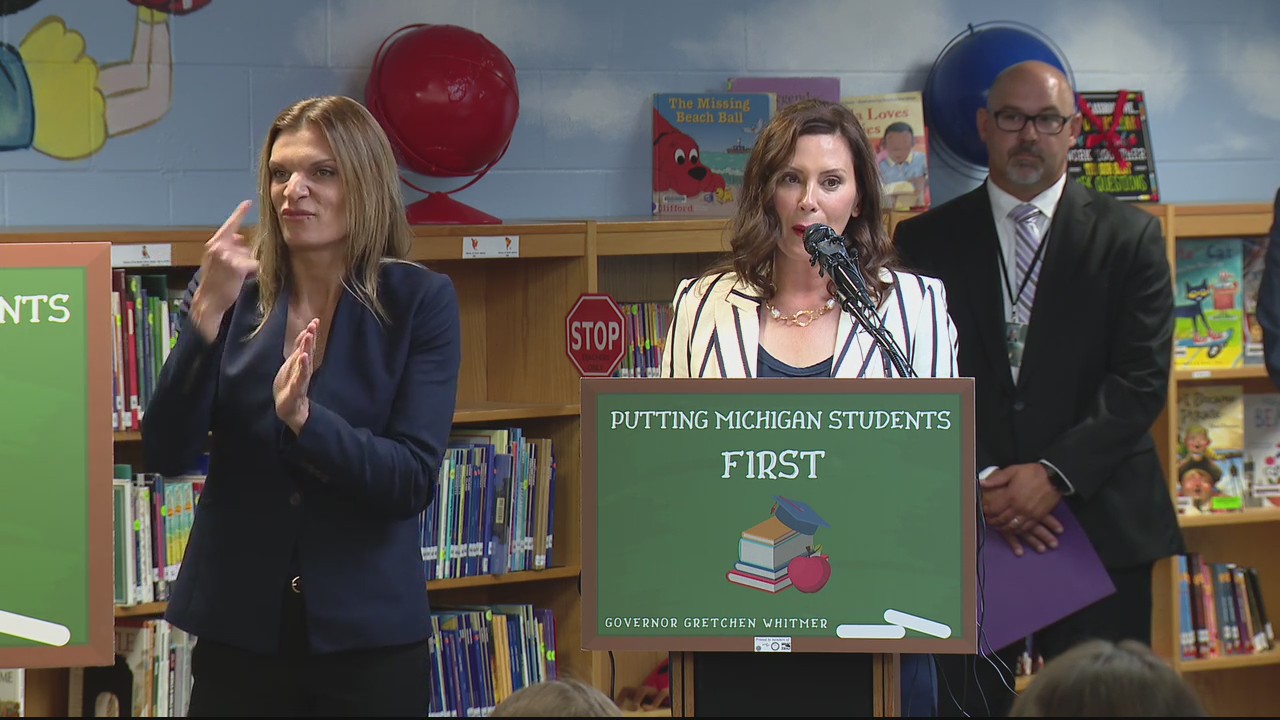 Whitmer signs unprecedented spending bill gives $4B to schools