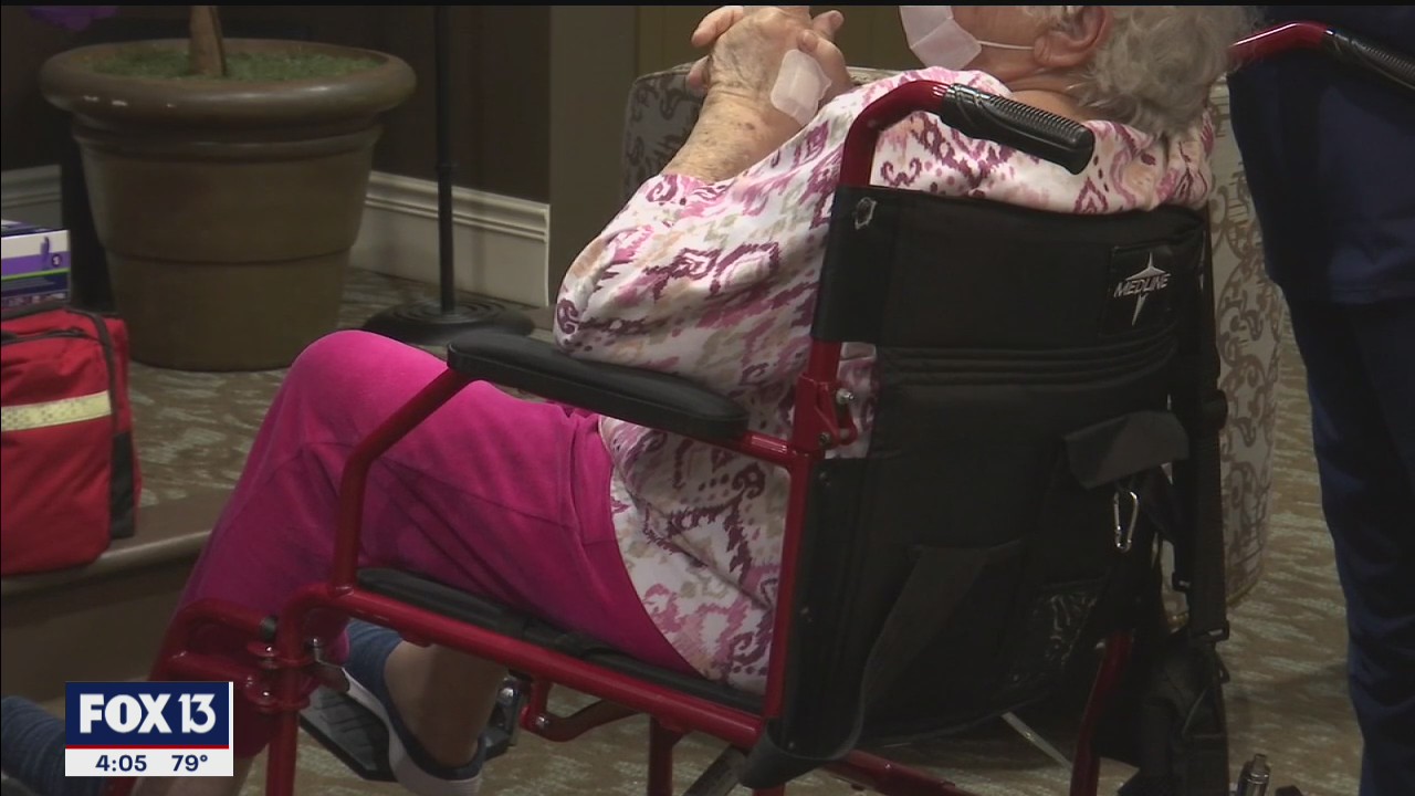 Venice first responders bring vaccines to seniors