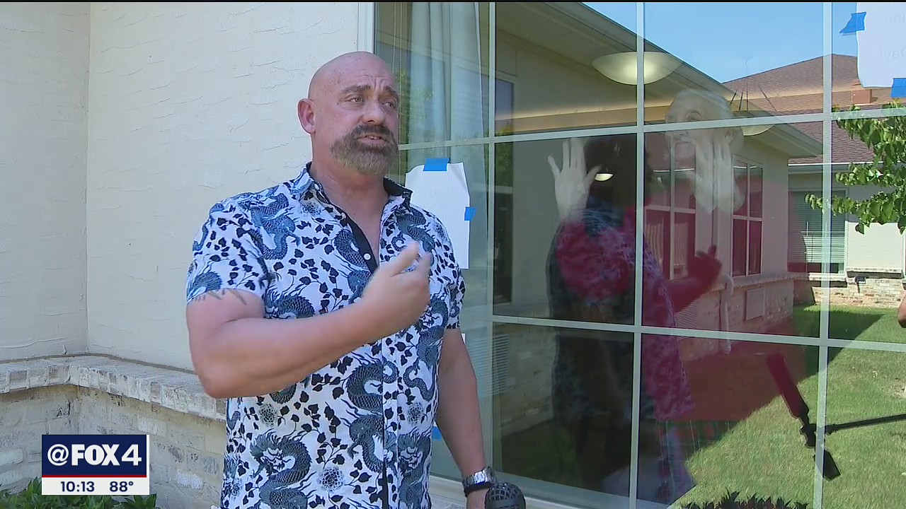 Irving man hasn't been able to see his 90-year-old mother, who has dementia, in-person since March