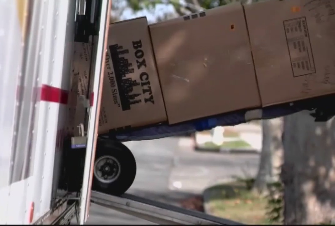 How to hire a reputable mover and save money
