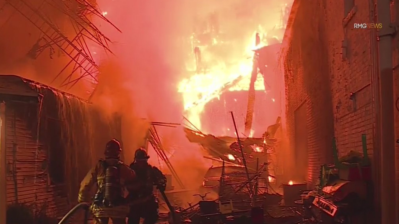 Firefighters battle large fire in East Los Angeles