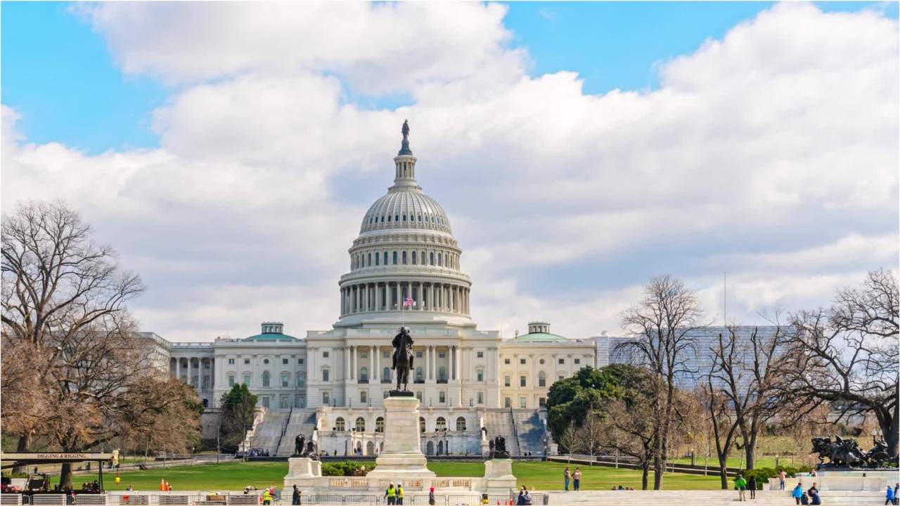 House OKs Democrats' new $3T coronavirus relief bill
