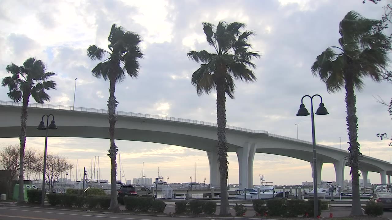 Lights for Memorial Causeway will have to wait