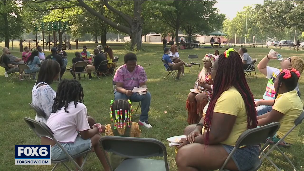 Milwaukee gathering aims to stop violence
