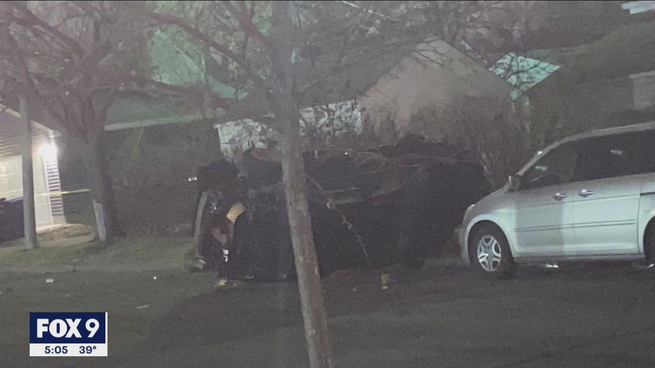 14-year-old dies after stolen vehicle crashes in St. Paul, 2 teens arrested
