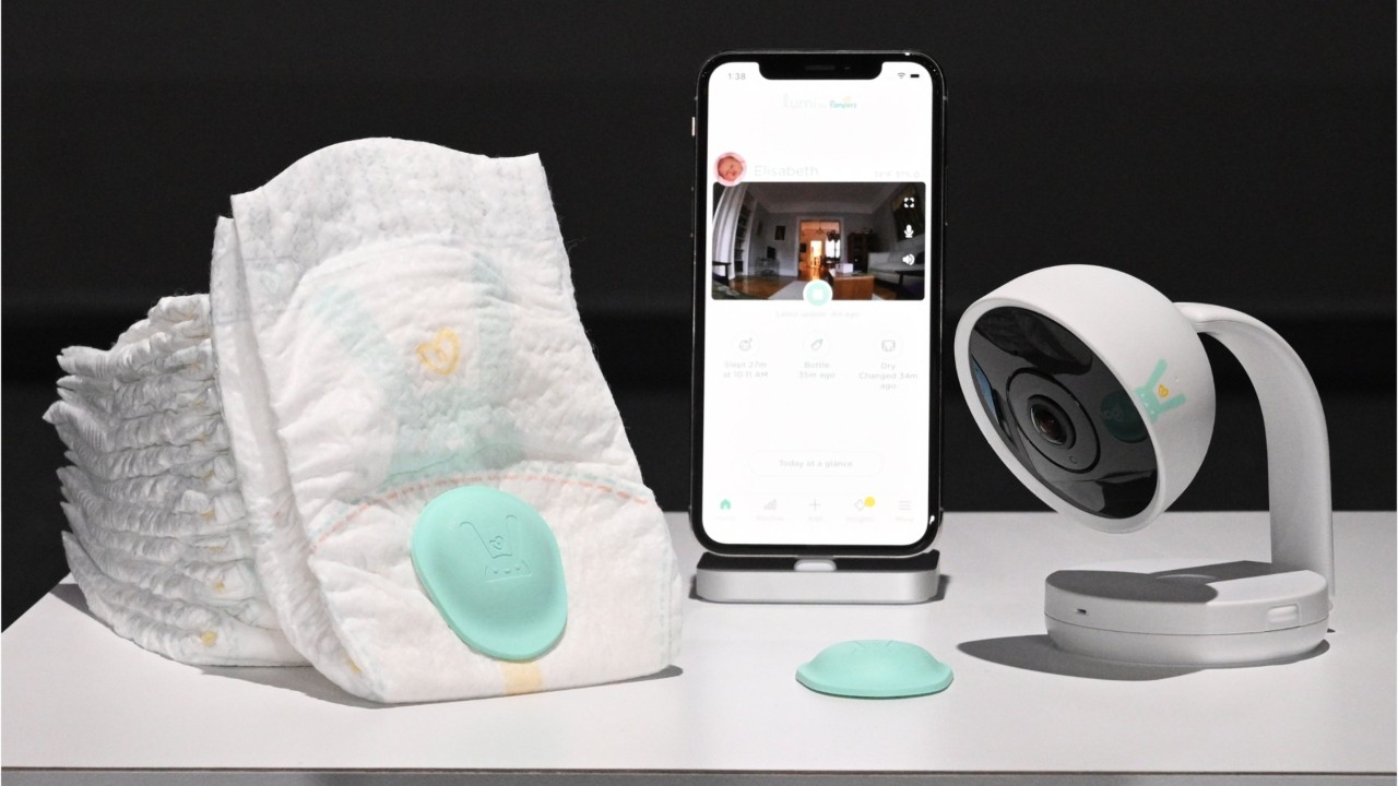 Pampers has a diaper that tells you when to change your baby