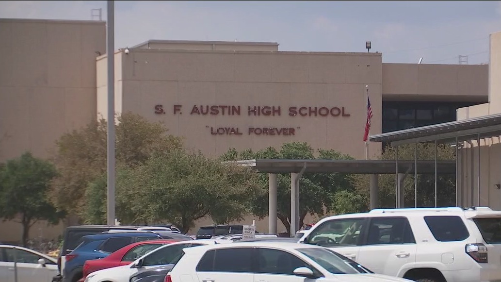 AISD police arrest man who tried to enter school with two guns