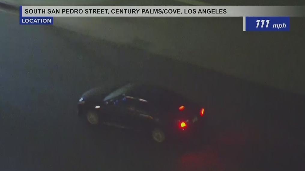 Suspect surrenders following early-morning pursuit in South LA.