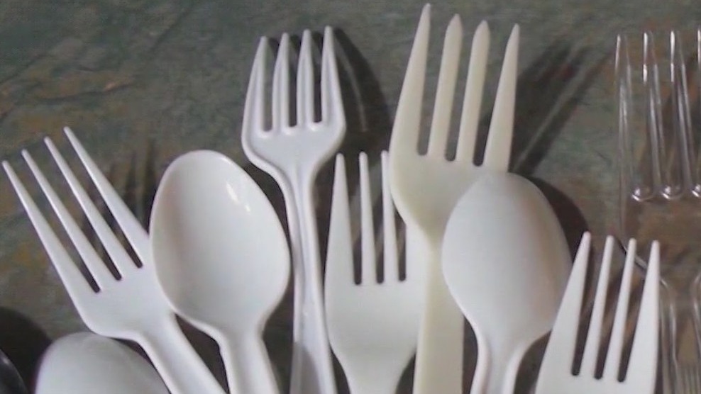 Ordinance would ban self-serve plastic utensils in LA restaurants