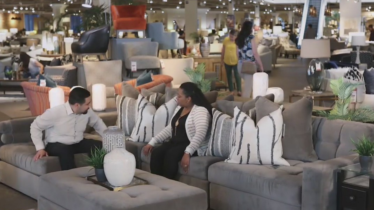 Job Finder: Mathis Brothers looking to hire 114 new employees