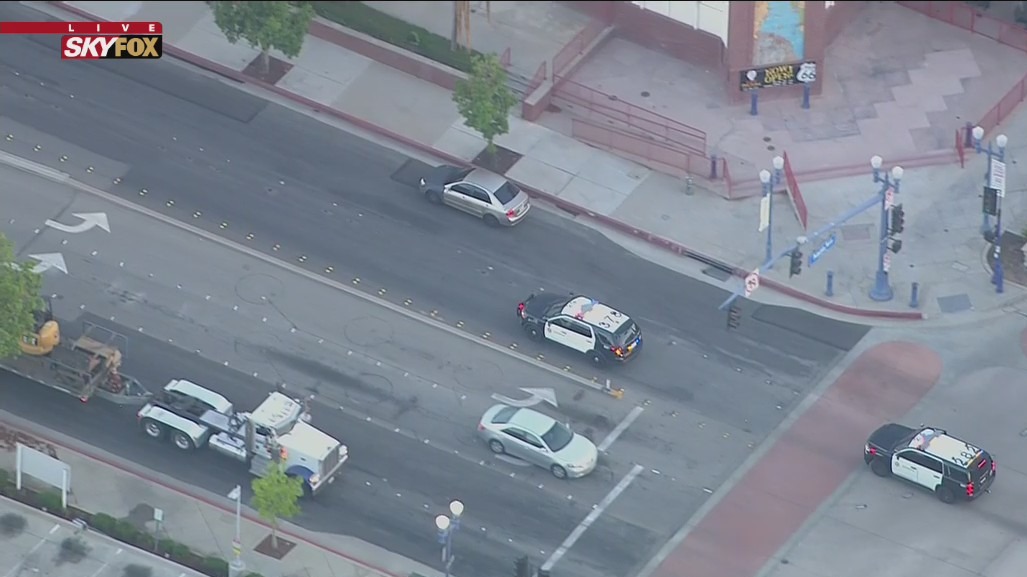 2 suspects taken into custody following high-speed pursuit