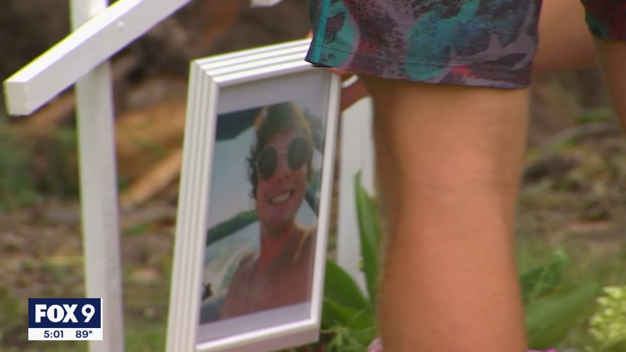 Friends mourn loss of 2 young men killed in Orono, Minnesota crash