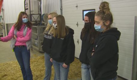 Wisconsin women work to become herdsmen