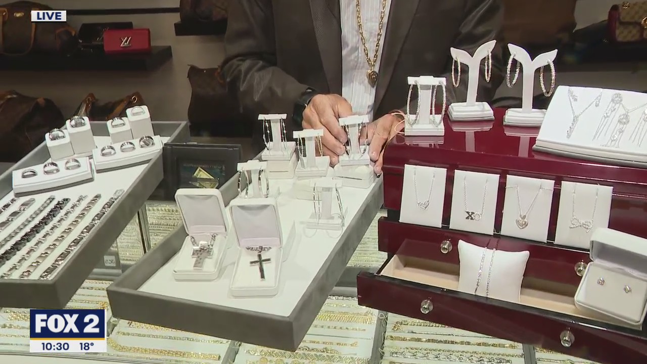 Valentine's Gift Ideas from the Pawn Shop