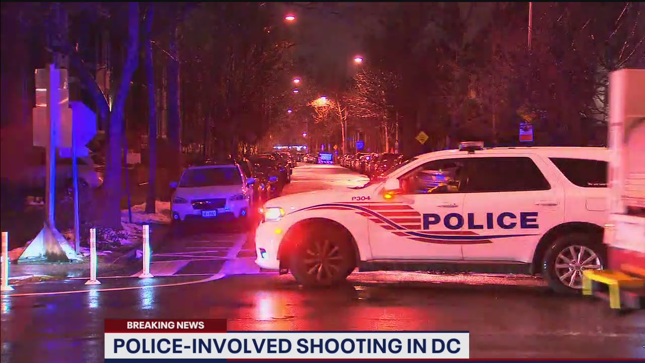 2 officers shoot suspect after he pistol-whipped, robbed man in Northwest DC, police say