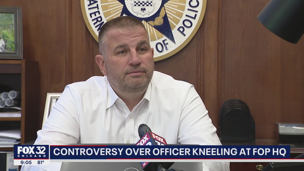 Controversy surrounds photo of Chicago cop kneeling outside police union office