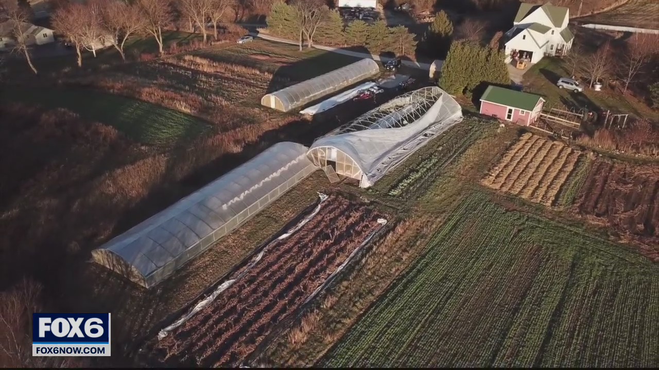 'Unbelievable' winds cause damage in SE Wisconsin