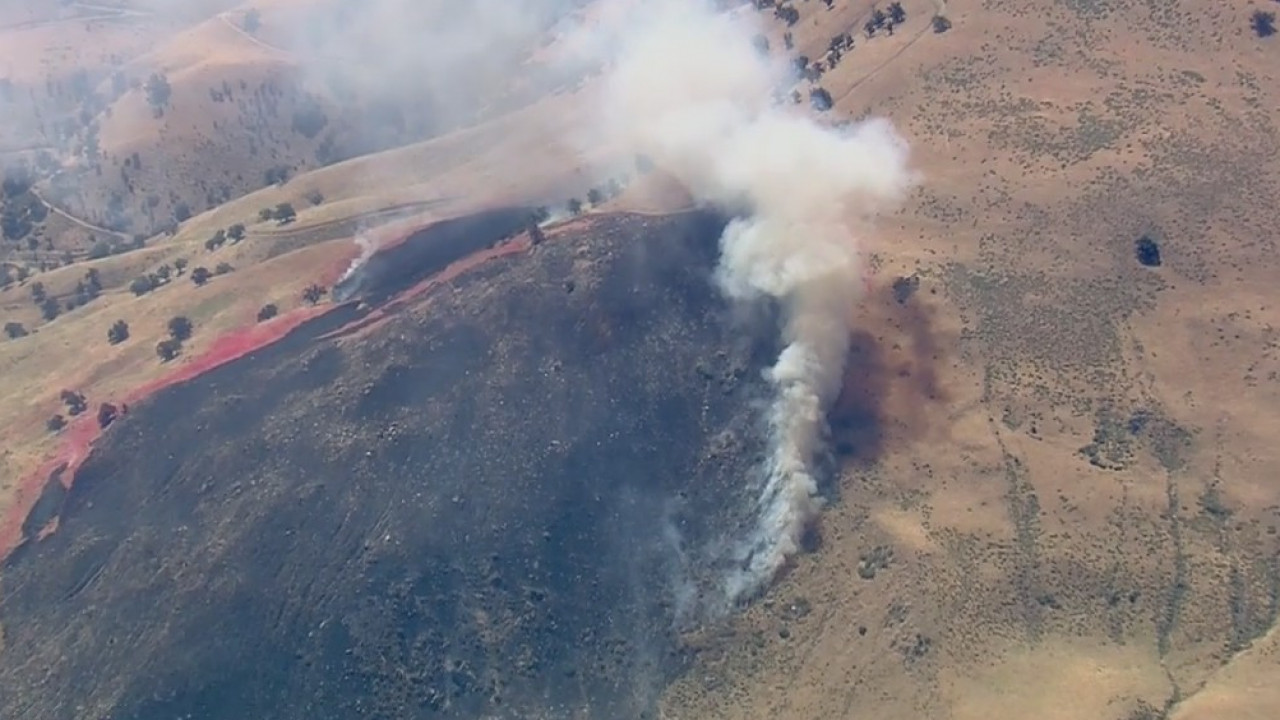 Firefighters stop forward progress of fire that broke out near Lebec