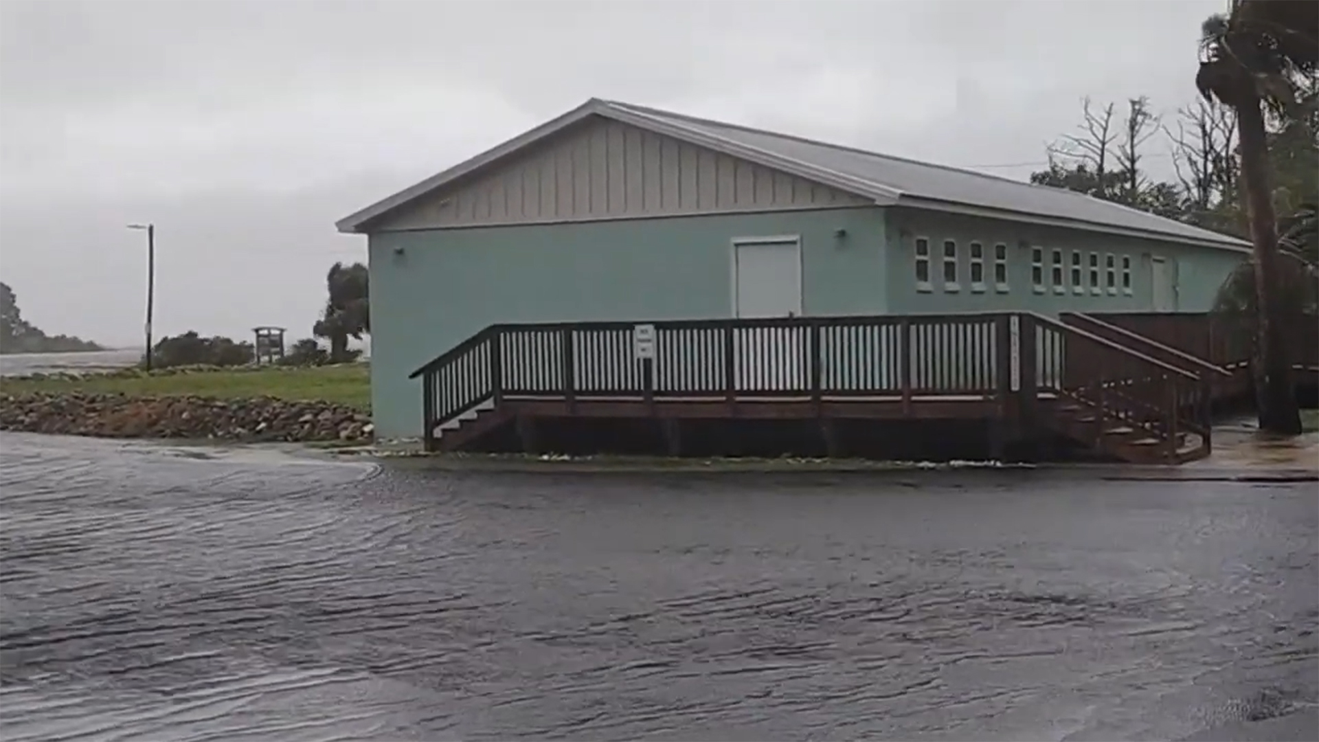 Flooding in Florida amid tropical storm Fred