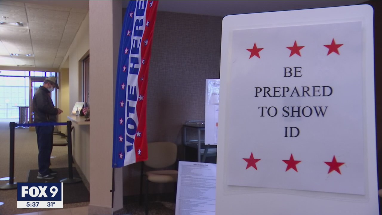 Wisconsin residents embrace early voting opportunity