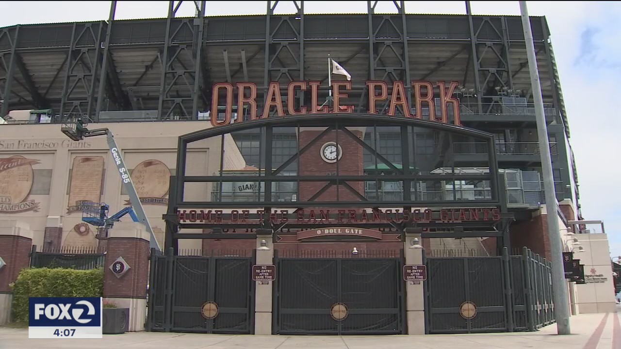 Lack of fans for Giants' Opening Day hurts local business