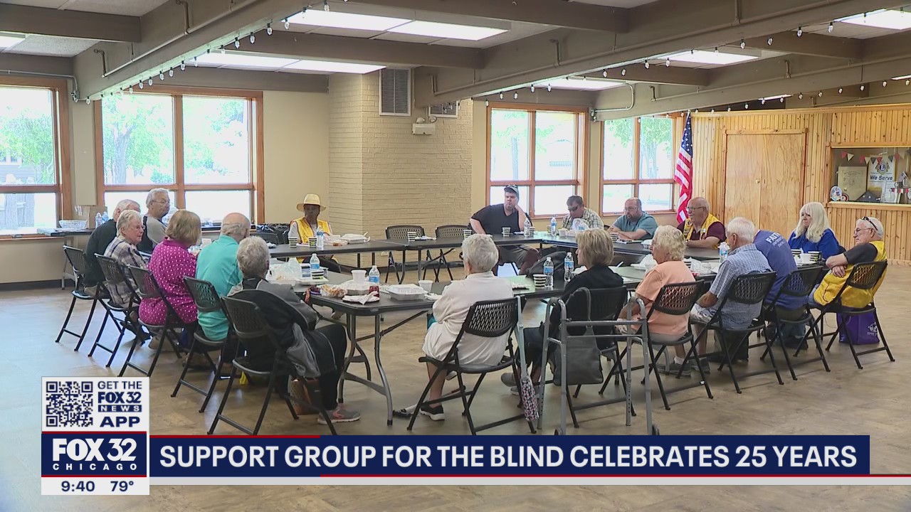 Blind Illinois couple hosts support group for visually impaired