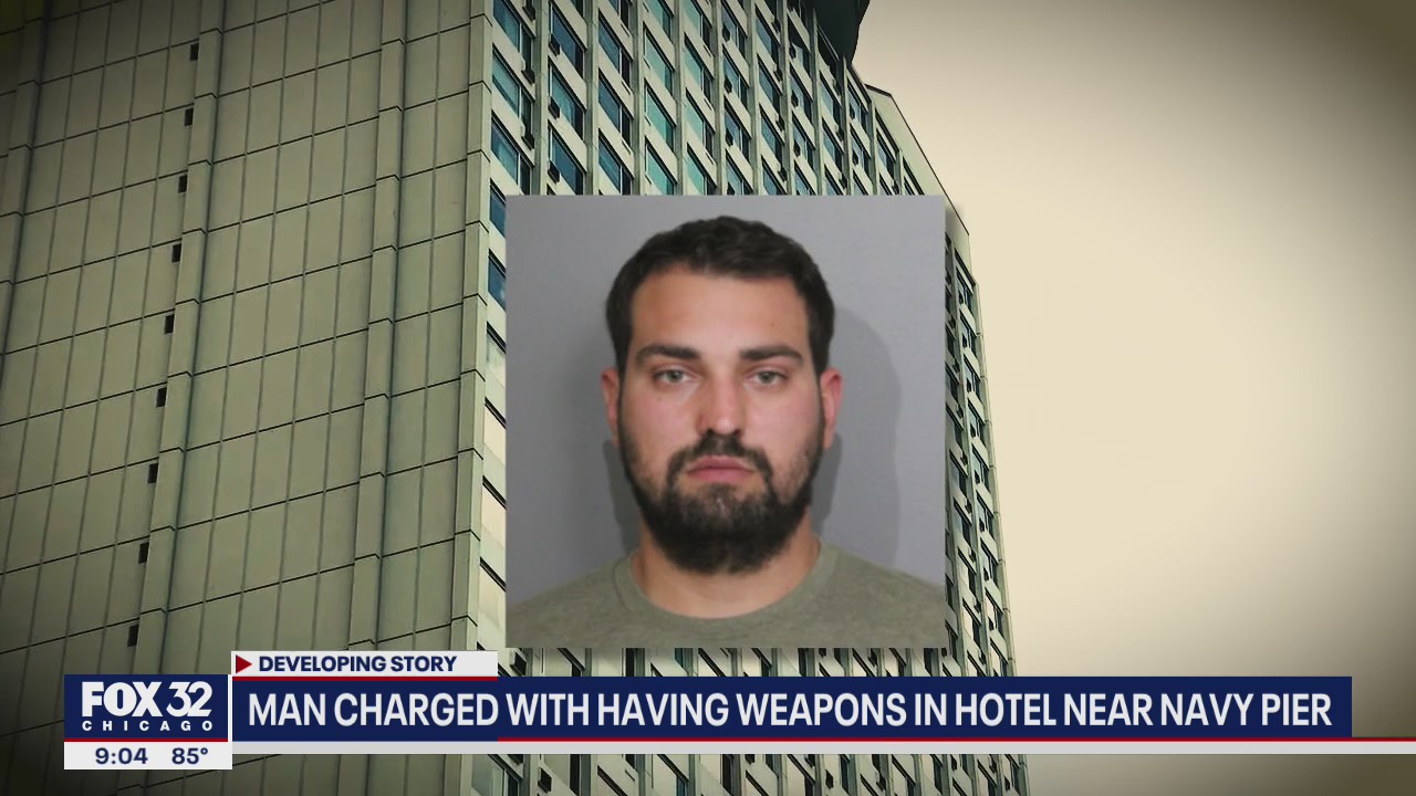Iowa man charged with having weapons in Chicago hotel near Navy Pier