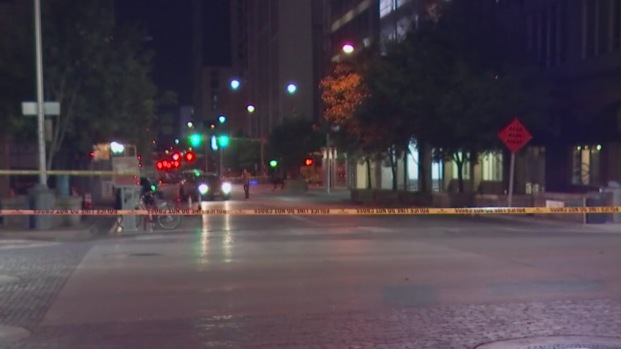 Police investigate downtown Austin shooting