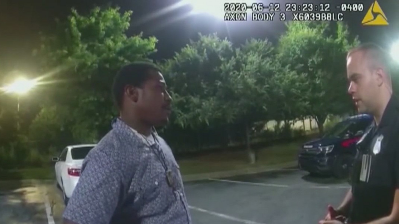 Judge disqualifies Fulton DA as prosecutor in Brooks case