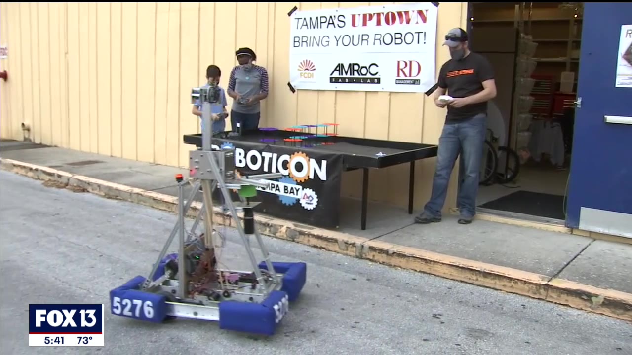 Students learn problem solving with robots