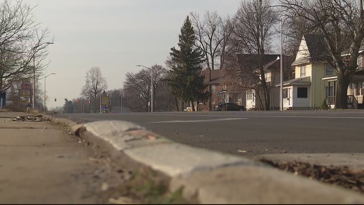 Family mourning loss of 29-year-old killed in hit-and-run in Pontiac