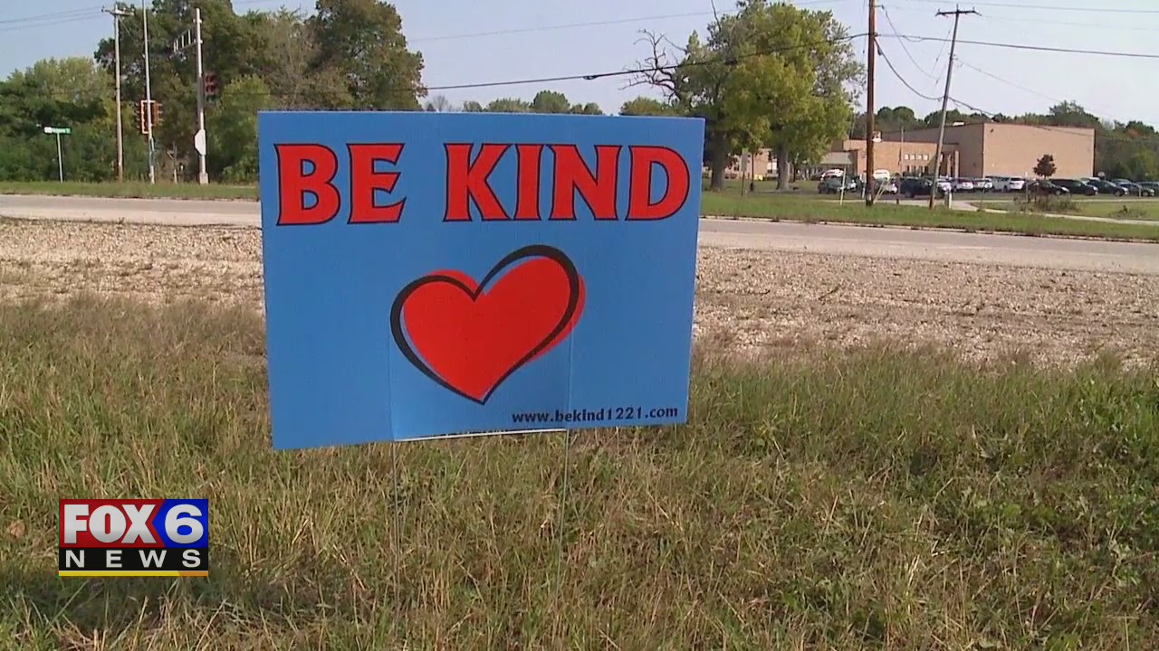 Sussex woman creates ‘Be Kind’ signs to send positive message