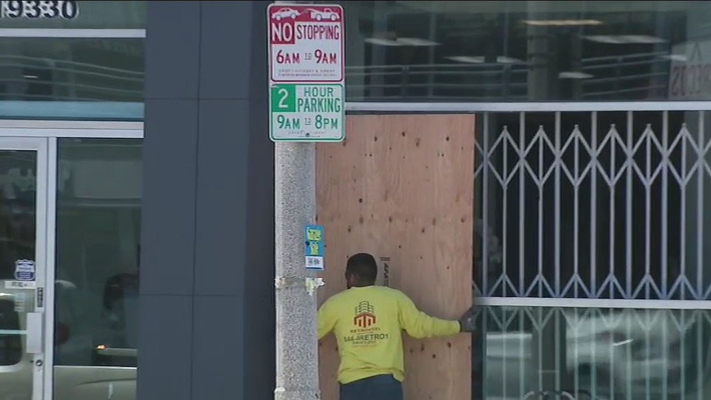 Store windows shot out at businesses along Ventura Boulevard