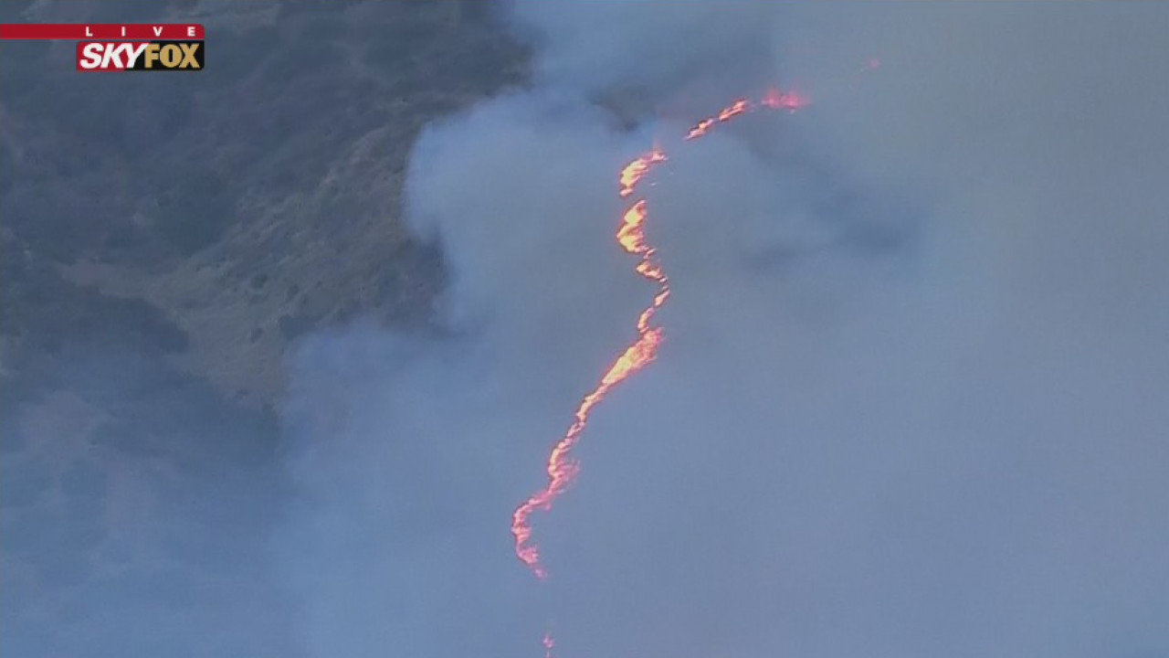 Brush fire grows to 60 acres in San Dimas Canyon