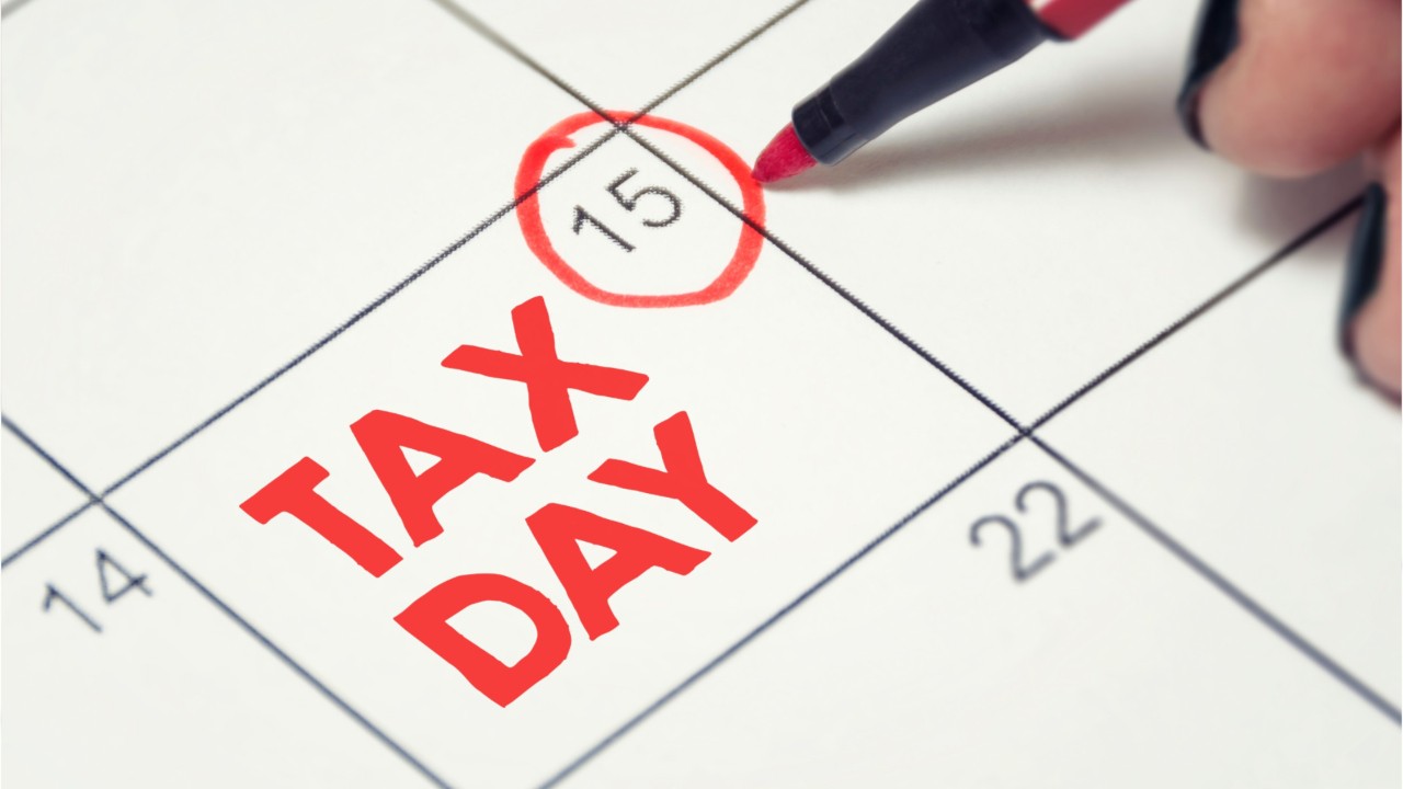 Tax Day 2019: Stick it to the man with these awesome deals and freebies