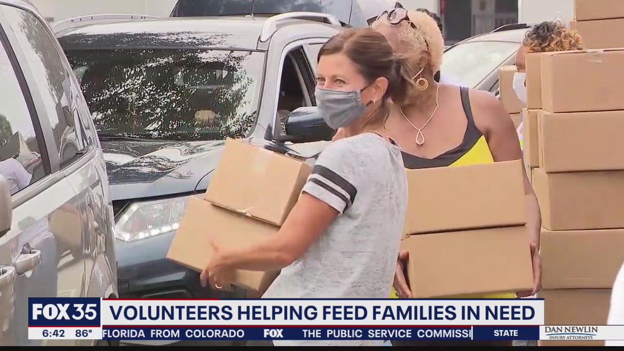 Volunteers helping feed families in need