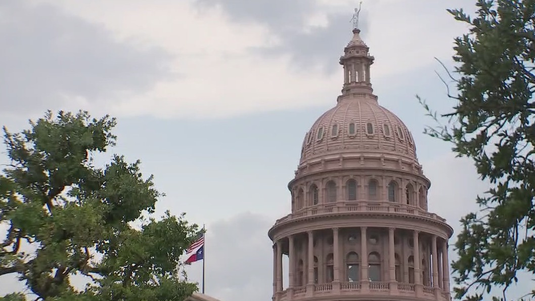 Texas Republicans, Democrats both give updates on special session