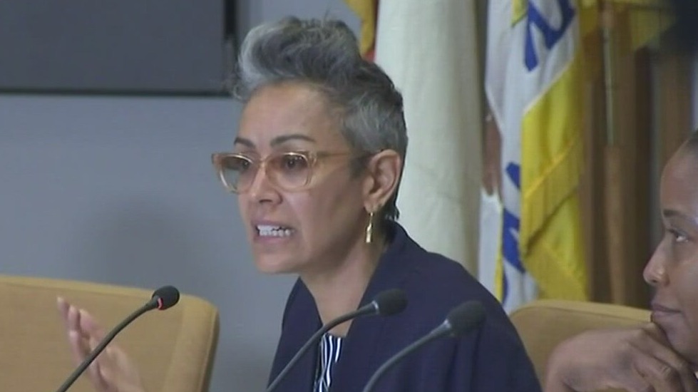 Vote of no confidence against SF school board VP
