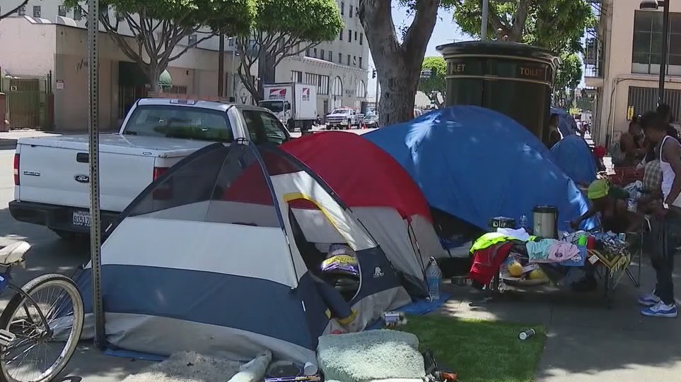 Judge: All LA Skid Row homeless must be offered housing by October