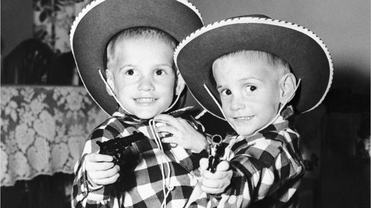 Longest-surviving conjoined twins die at 68