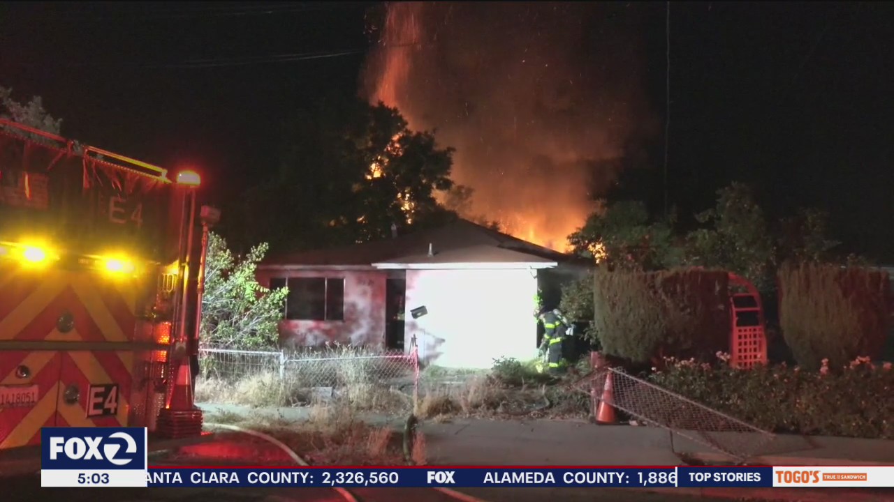 2-alarm fire knocked down near Lincoln High School